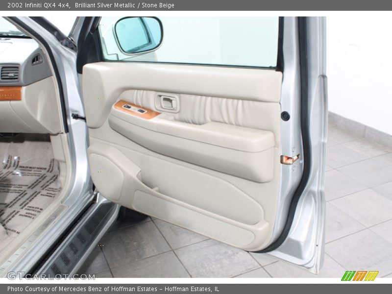 Brilliant Silver Metallic / Stone Beige 2002 Infiniti QX4 4x4