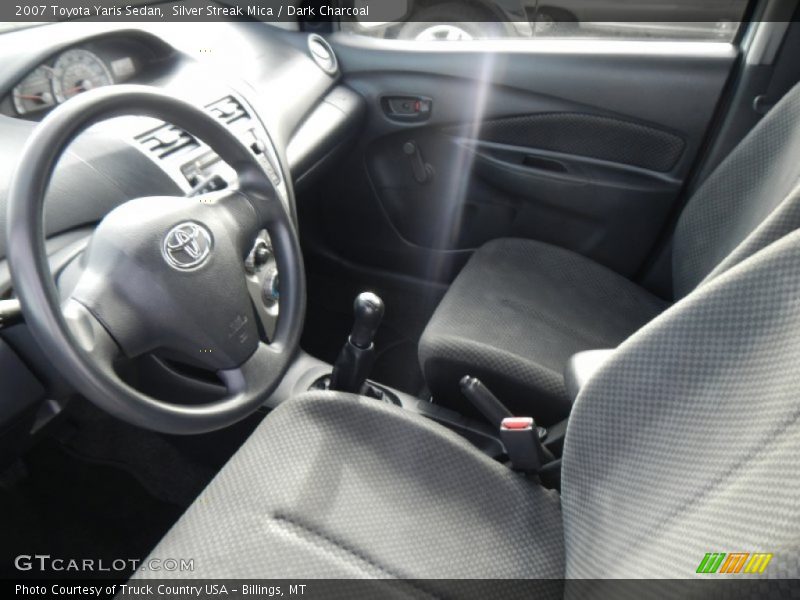 Silver Streak Mica / Dark Charcoal 2007 Toyota Yaris Sedan