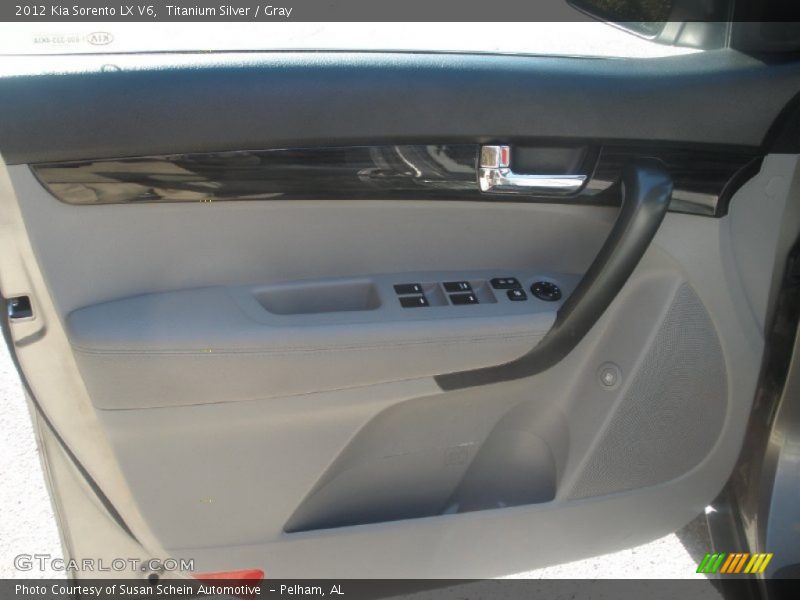 Titanium Silver / Gray 2012 Kia Sorento LX V6