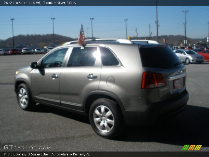 Titanium Silver / Gray 2012 Kia Sorento LX V6
