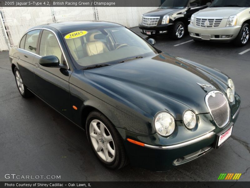 British Racing Green / Champagne 2005 Jaguar S-Type 4.2