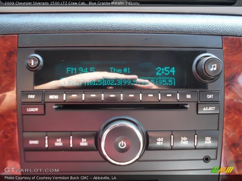 Audio System of 2009 Silverado 1500 LTZ Crew Cab