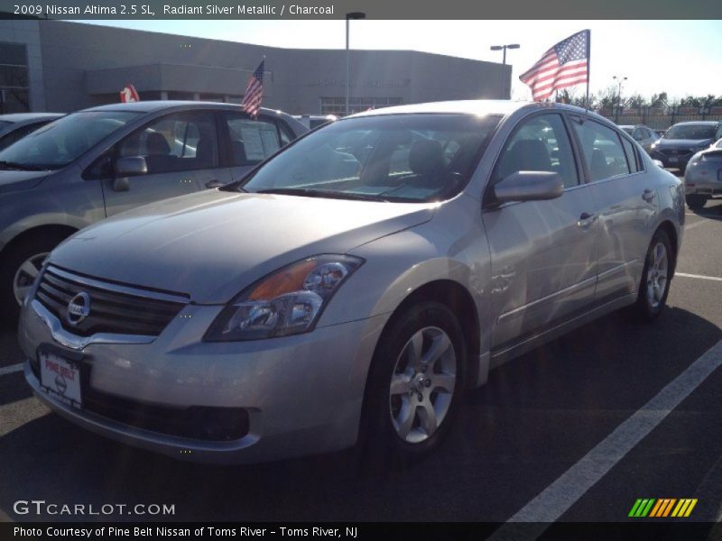 Radiant Silver Metallic / Charcoal 2009 Nissan Altima 2.5 SL