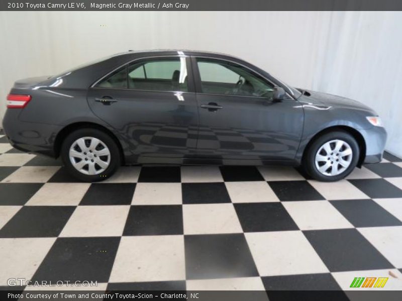 Magnetic Gray Metallic / Ash Gray 2010 Toyota Camry LE V6