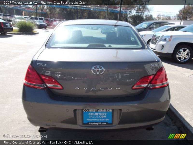 Phantom Gray Pearl / Light Gray 2007 Toyota Avalon XLS