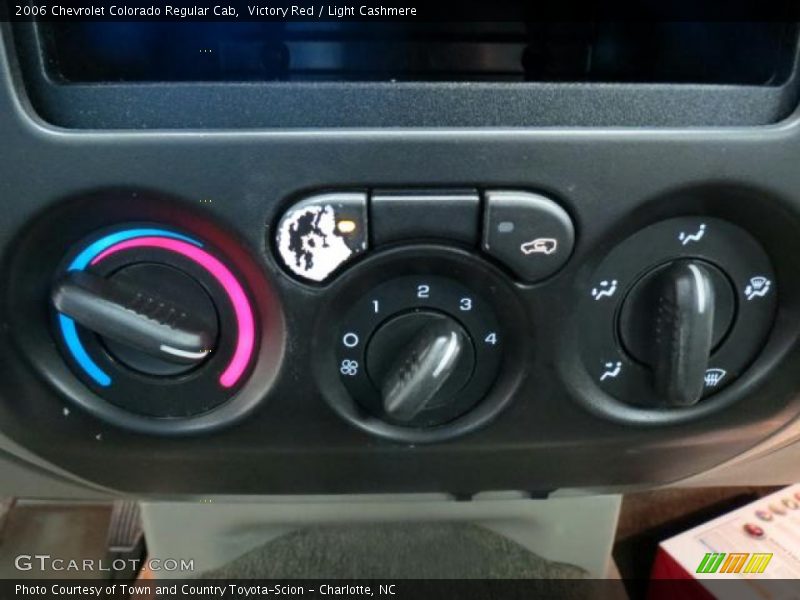 Victory Red / Light Cashmere 2006 Chevrolet Colorado Regular Cab