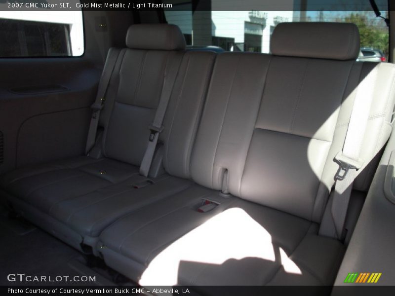 Gold Mist Metallic / Light Titanium 2007 GMC Yukon SLT