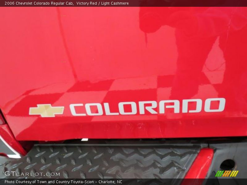 Victory Red / Light Cashmere 2006 Chevrolet Colorado Regular Cab