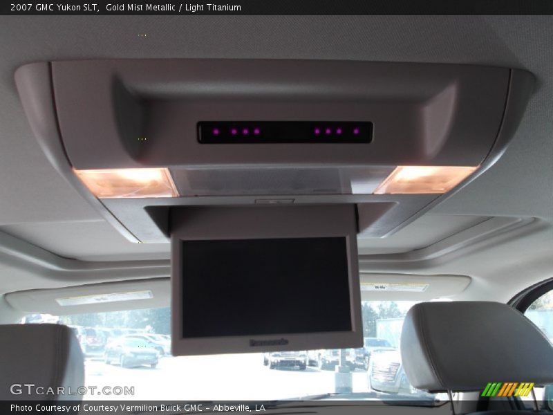 Gold Mist Metallic / Light Titanium 2007 GMC Yukon SLT