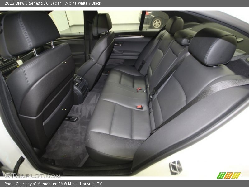 Alpine White / Black 2013 BMW 5 Series 550i Sedan