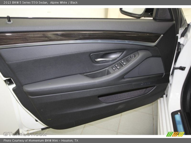 Alpine White / Black 2013 BMW 5 Series 550i Sedan