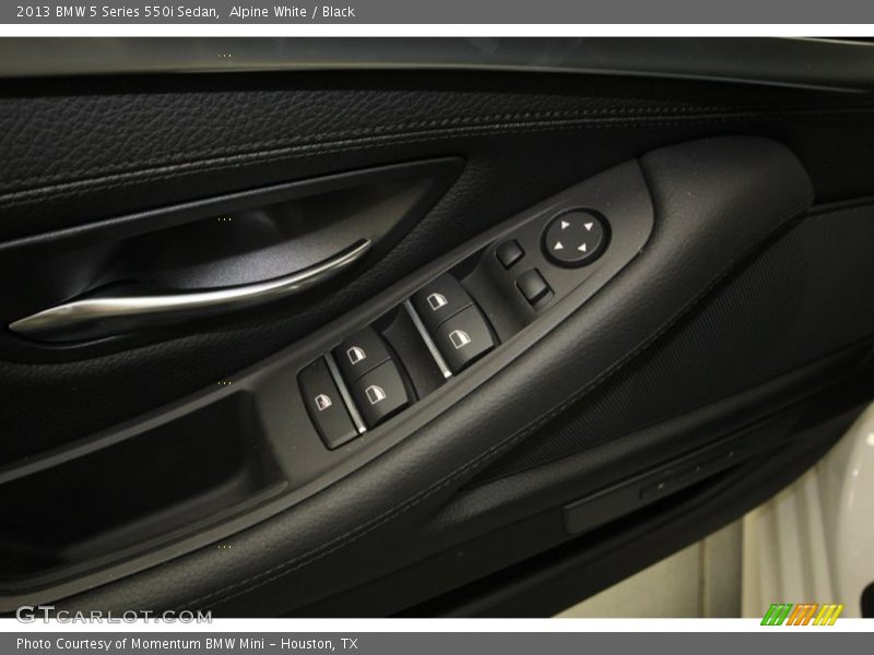 Alpine White / Black 2013 BMW 5 Series 550i Sedan