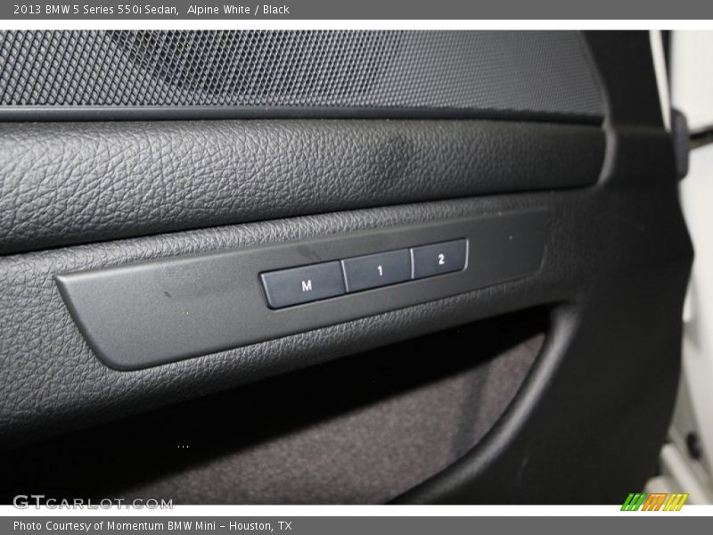 Alpine White / Black 2013 BMW 5 Series 550i Sedan