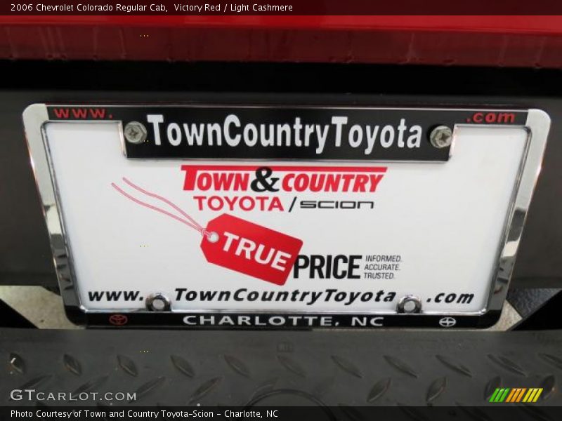 Victory Red / Light Cashmere 2006 Chevrolet Colorado Regular Cab