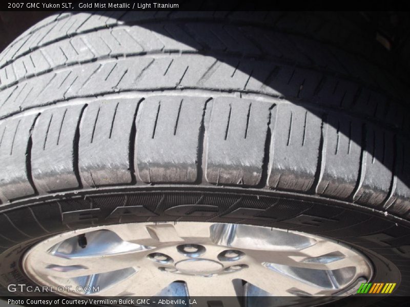 Gold Mist Metallic / Light Titanium 2007 GMC Yukon SLT