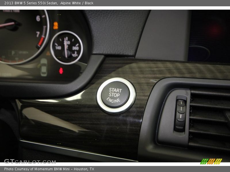 Alpine White / Black 2013 BMW 5 Series 550i Sedan
