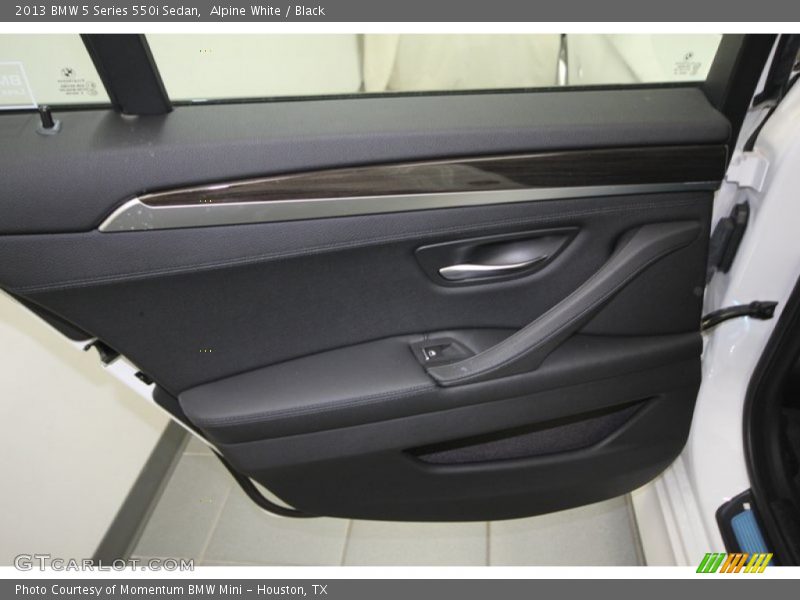 Alpine White / Black 2013 BMW 5 Series 550i Sedan