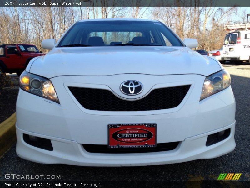 Super White / Ash 2007 Toyota Camry SE
