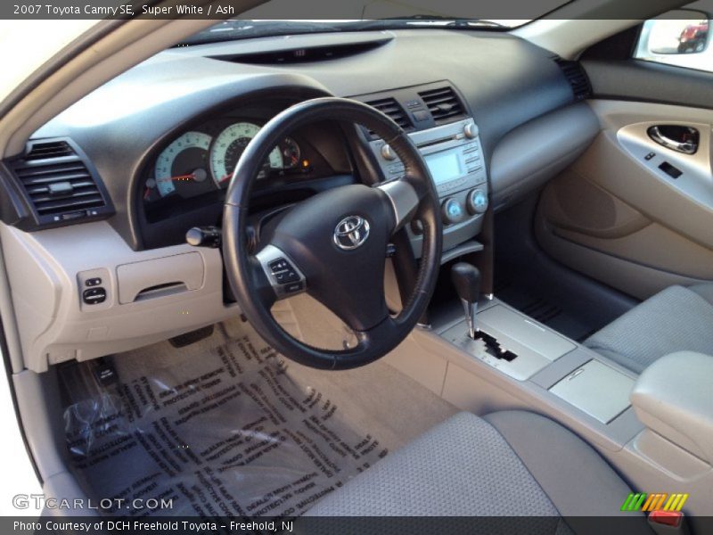 Super White / Ash 2007 Toyota Camry SE