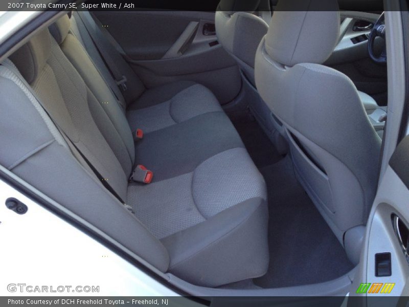 Super White / Ash 2007 Toyota Camry SE