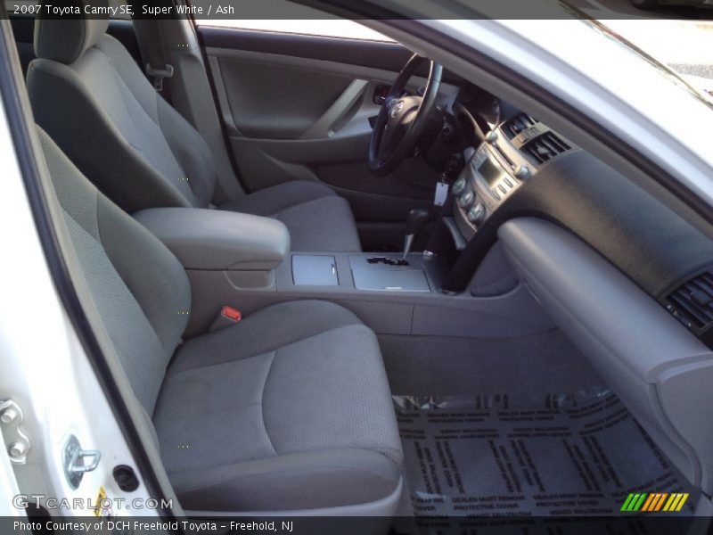Super White / Ash 2007 Toyota Camry SE