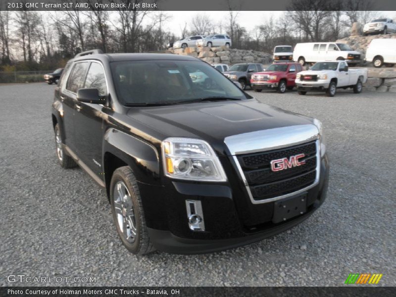 Front 3/4 View of 2013 Terrain SLT AWD