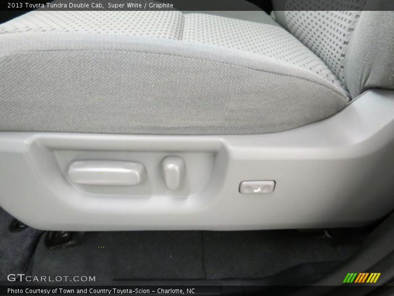 Super White / Graphite 2013 Toyota Tundra Double Cab