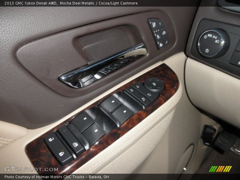 Controls of 2013 Yukon Denali AWD