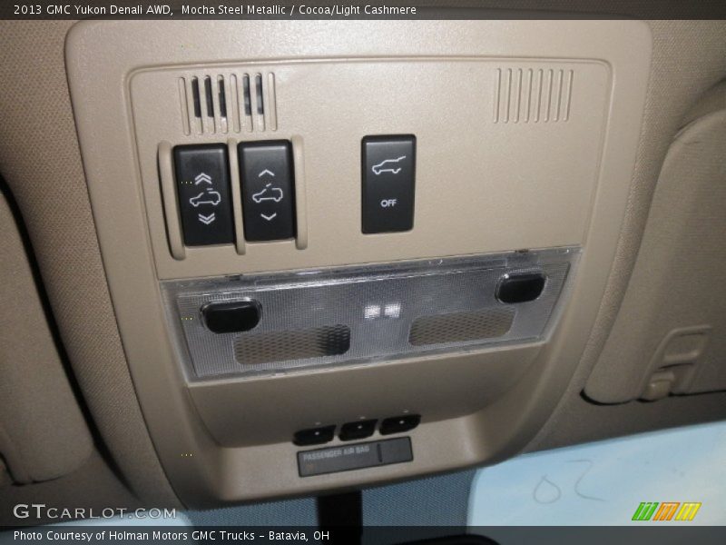 Controls of 2013 Yukon Denali AWD