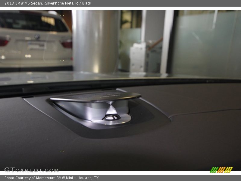 Audio System of 2013 M5 Sedan