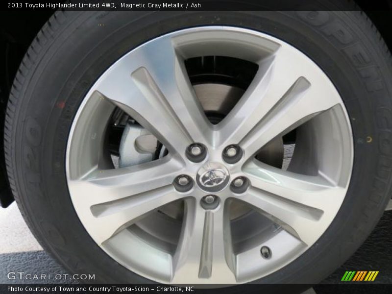 Magnetic Gray Metallic / Ash 2013 Toyota Highlander Limited 4WD