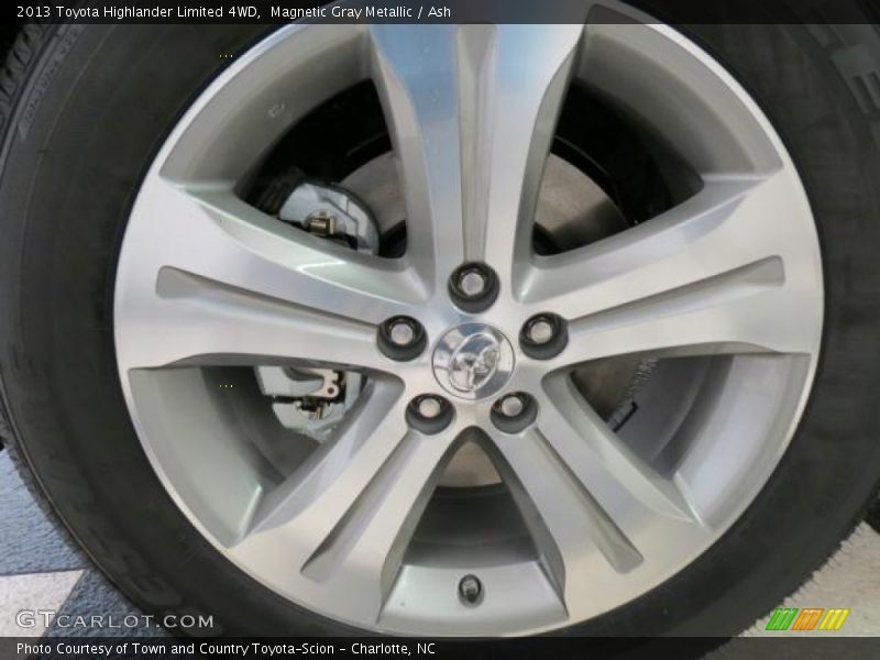 Magnetic Gray Metallic / Ash 2013 Toyota Highlander Limited 4WD