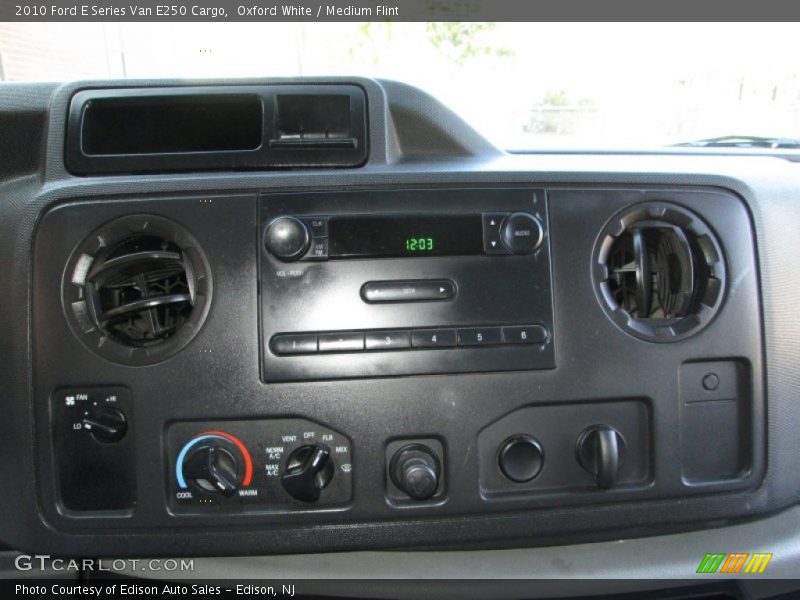 Controls of 2010 E Series Van E250 Cargo