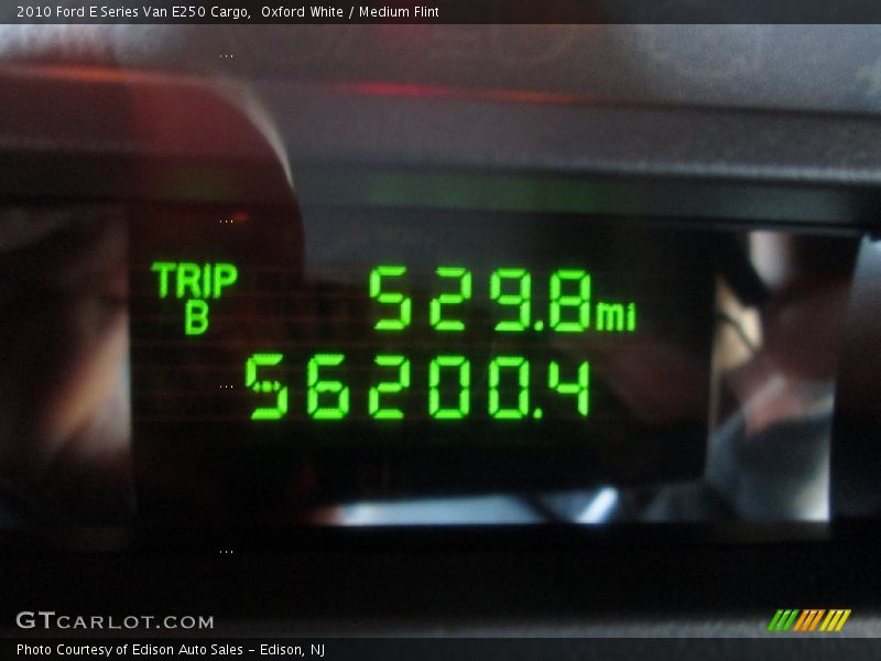 Oxford White / Medium Flint 2010 Ford E Series Van E250 Cargo