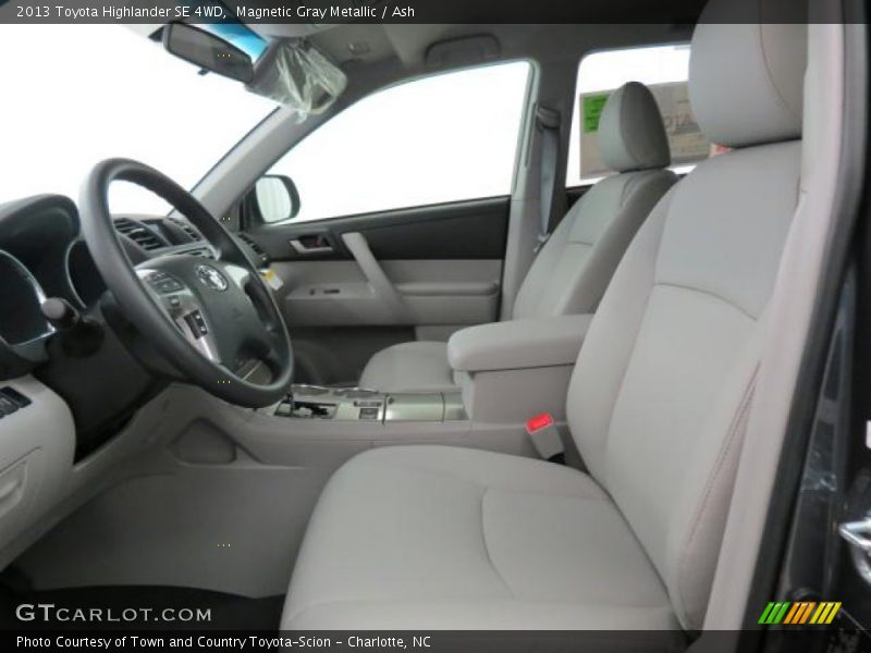 Magnetic Gray Metallic / Ash 2013 Toyota Highlander SE 4WD