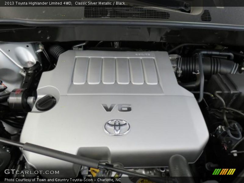Classic Silver Metallic / Black 2013 Toyota Highlander Limited 4WD