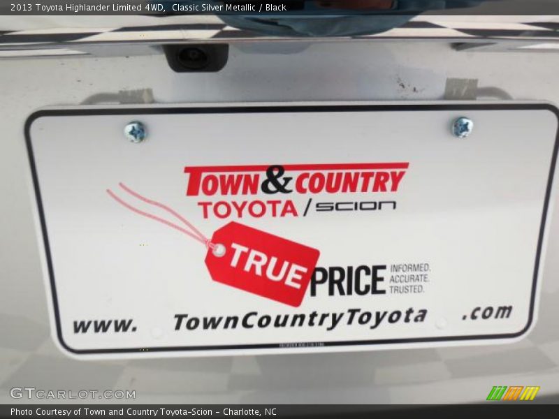 Classic Silver Metallic / Black 2013 Toyota Highlander Limited 4WD