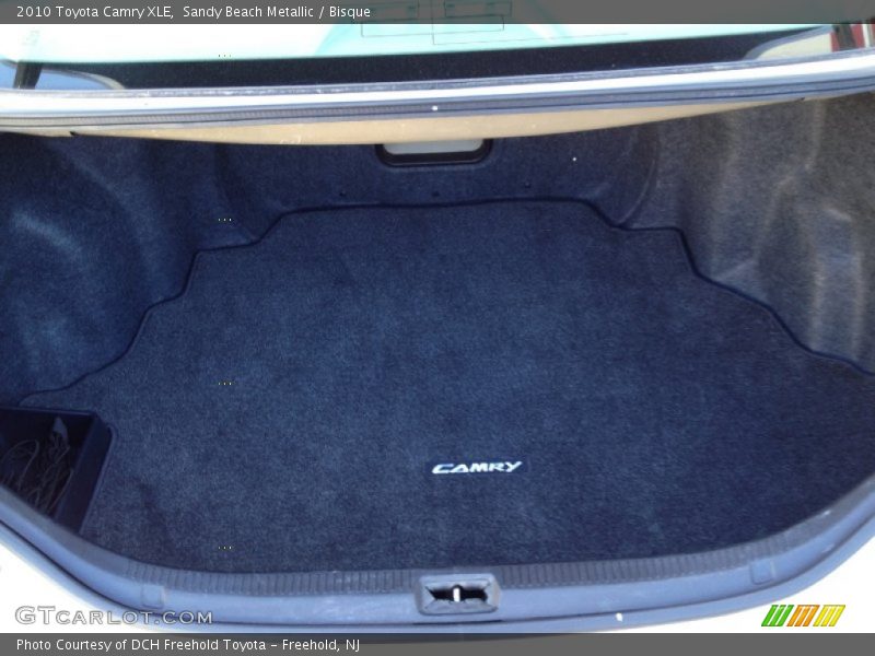 Sandy Beach Metallic / Bisque 2010 Toyota Camry XLE