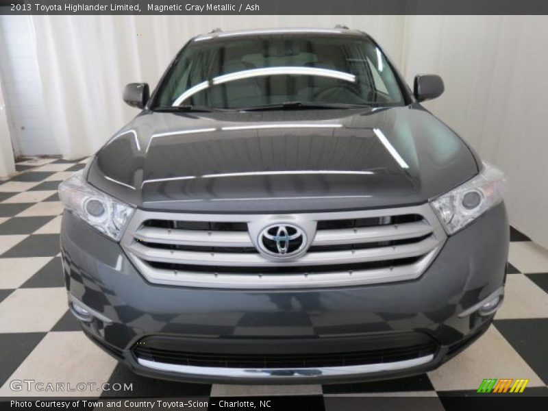Magnetic Gray Metallic / Ash 2013 Toyota Highlander Limited