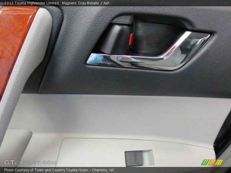 Magnetic Gray Metallic / Ash 2013 Toyota Highlander Limited
