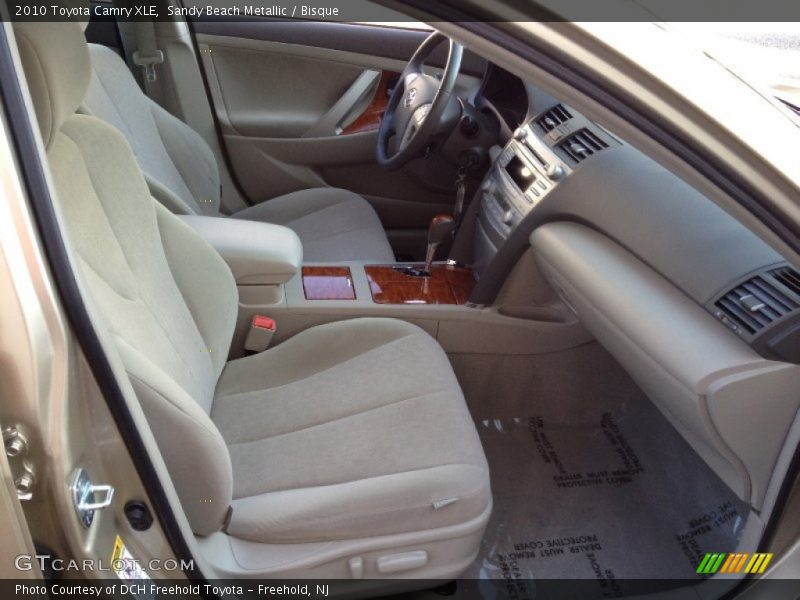 Sandy Beach Metallic / Bisque 2010 Toyota Camry XLE