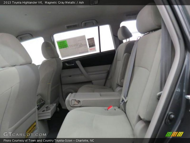 Magnetic Gray Metallic / Ash 2013 Toyota Highlander V6