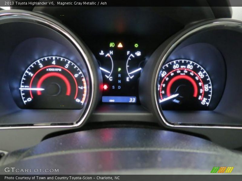 Magnetic Gray Metallic / Ash 2013 Toyota Highlander V6