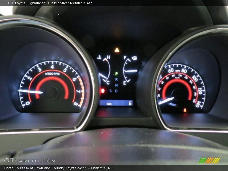 Classic Silver Metallic / Ash 2013 Toyota Highlander
