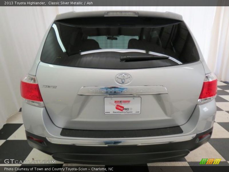 Classic Silver Metallic / Ash 2013 Toyota Highlander