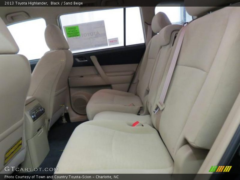 Black / Sand Beige 2013 Toyota Highlander
