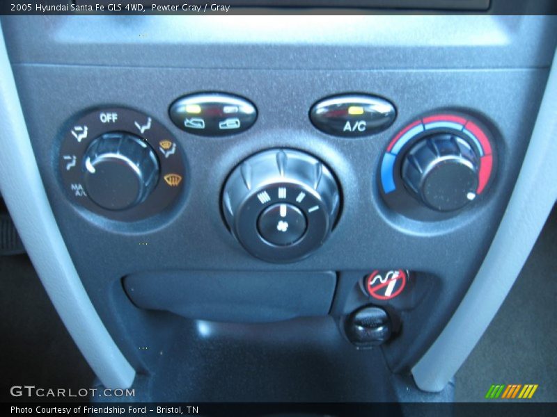 Pewter Gray / Gray 2005 Hyundai Santa Fe GLS 4WD