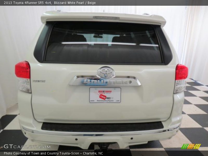 Blizzard White Pearl / Beige 2013 Toyota 4Runner SR5 4x4