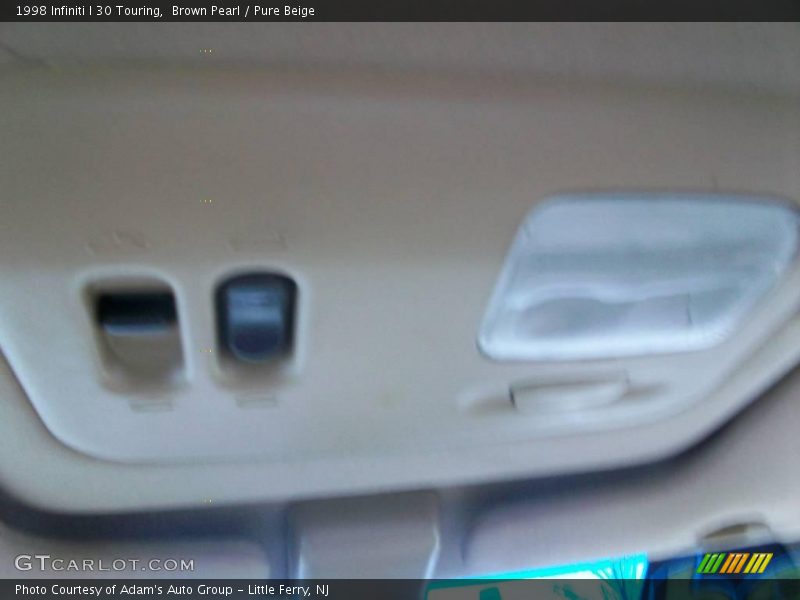 Brown Pearl / Pure Beige 1998 Infiniti I 30 Touring