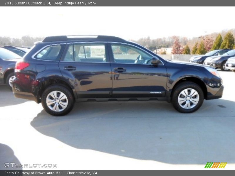 Deep Indigo Pearl / Ivory 2013 Subaru Outback 2.5i